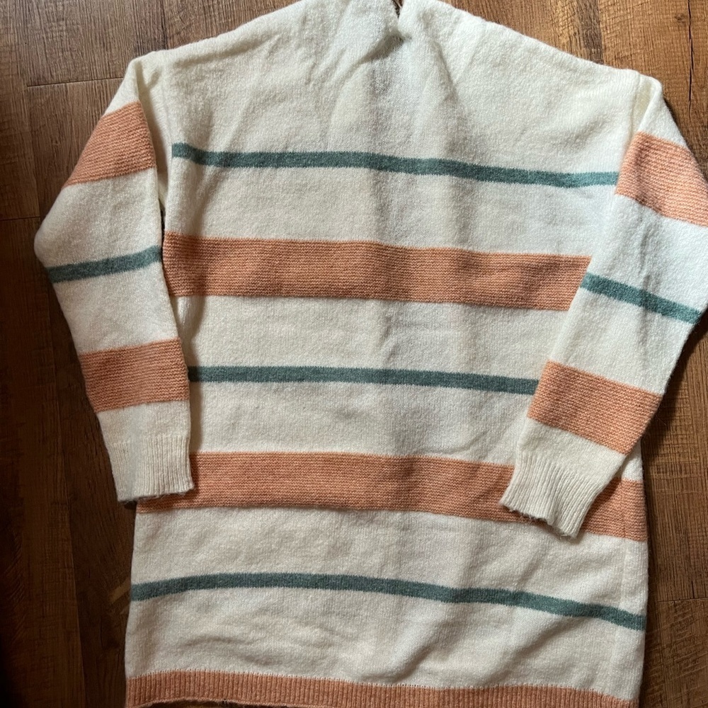 Cozy Cardigan - Picture 4 of 4